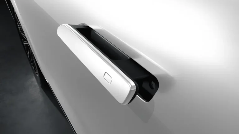 J8_AWD_Handle_0145b621cf